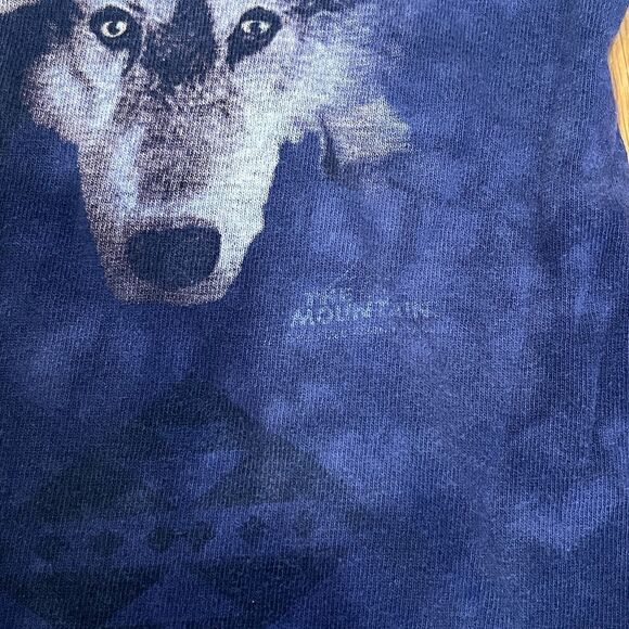 Two (2) The Mountain Native American Graphic Tee Shirts Large Red Tie Dye Blue - Picture 11 of 15